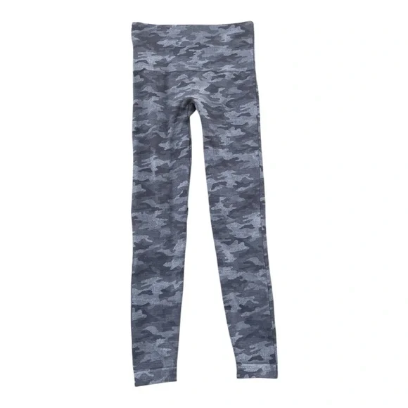 SPANX Look At Me Now Camo High Rise Leggings - Picture 1 of 4